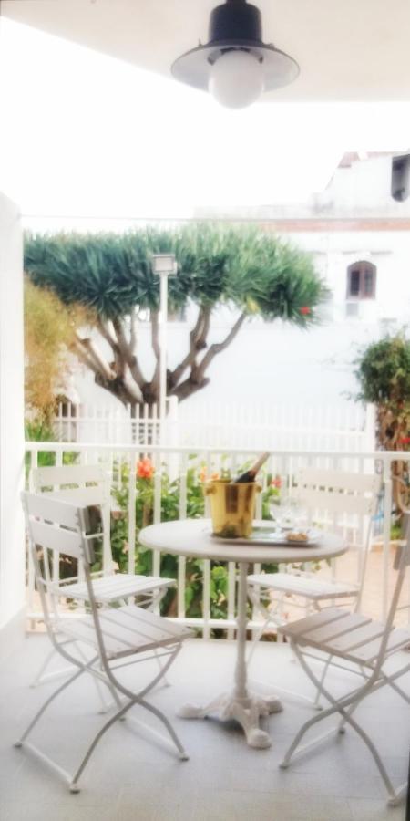 Villa Coral Mondello Palermo Bagian luar foto