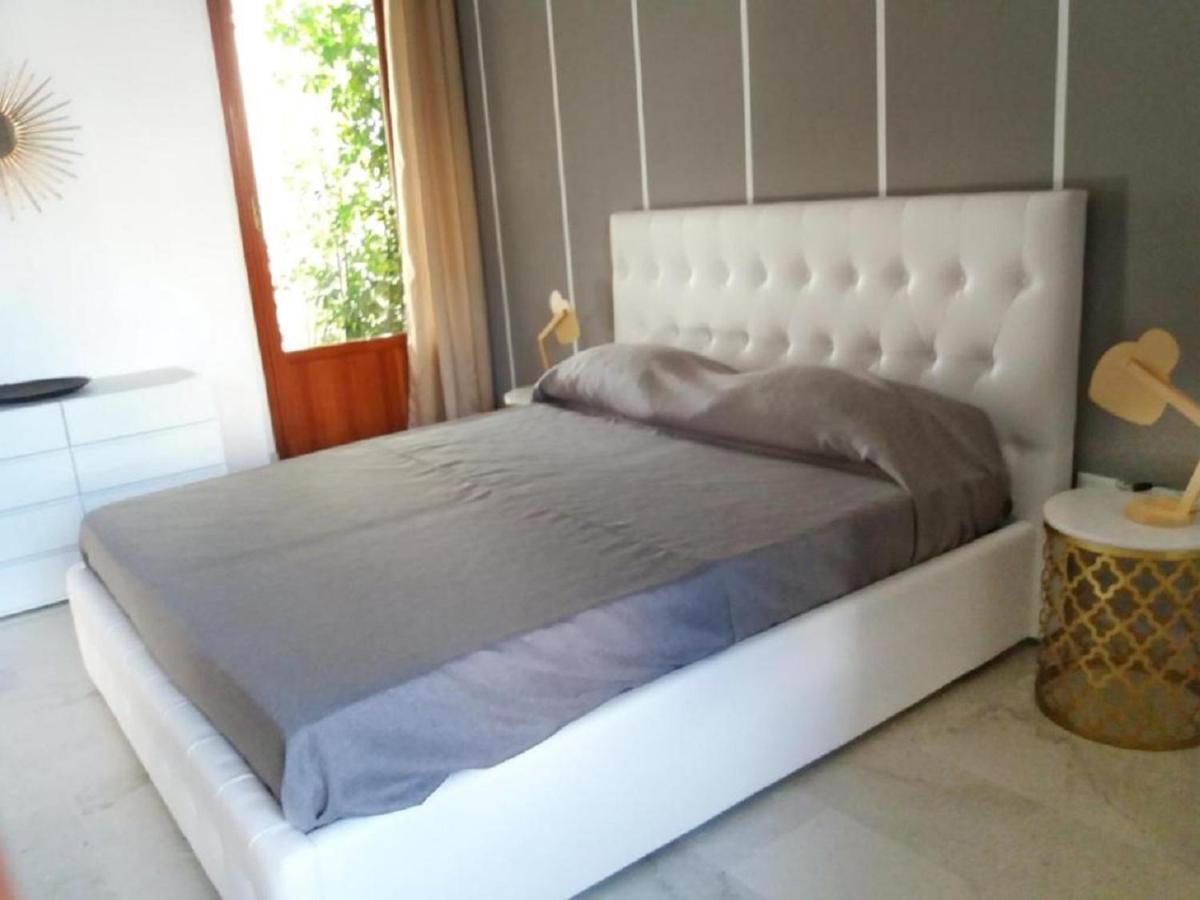 Villa Coral Mondello Palermo Bagian luar foto