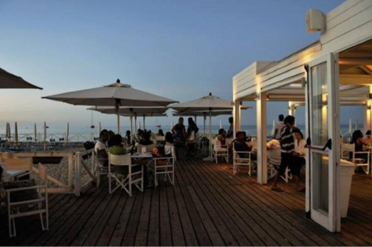 Villa Coral Mondello Palermo Bagian luar foto
