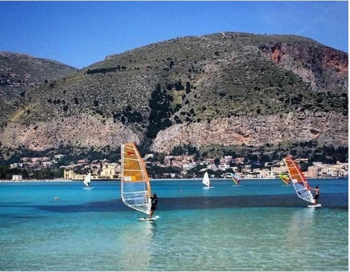 Villa Coral Mondello Palermo Bagian luar foto