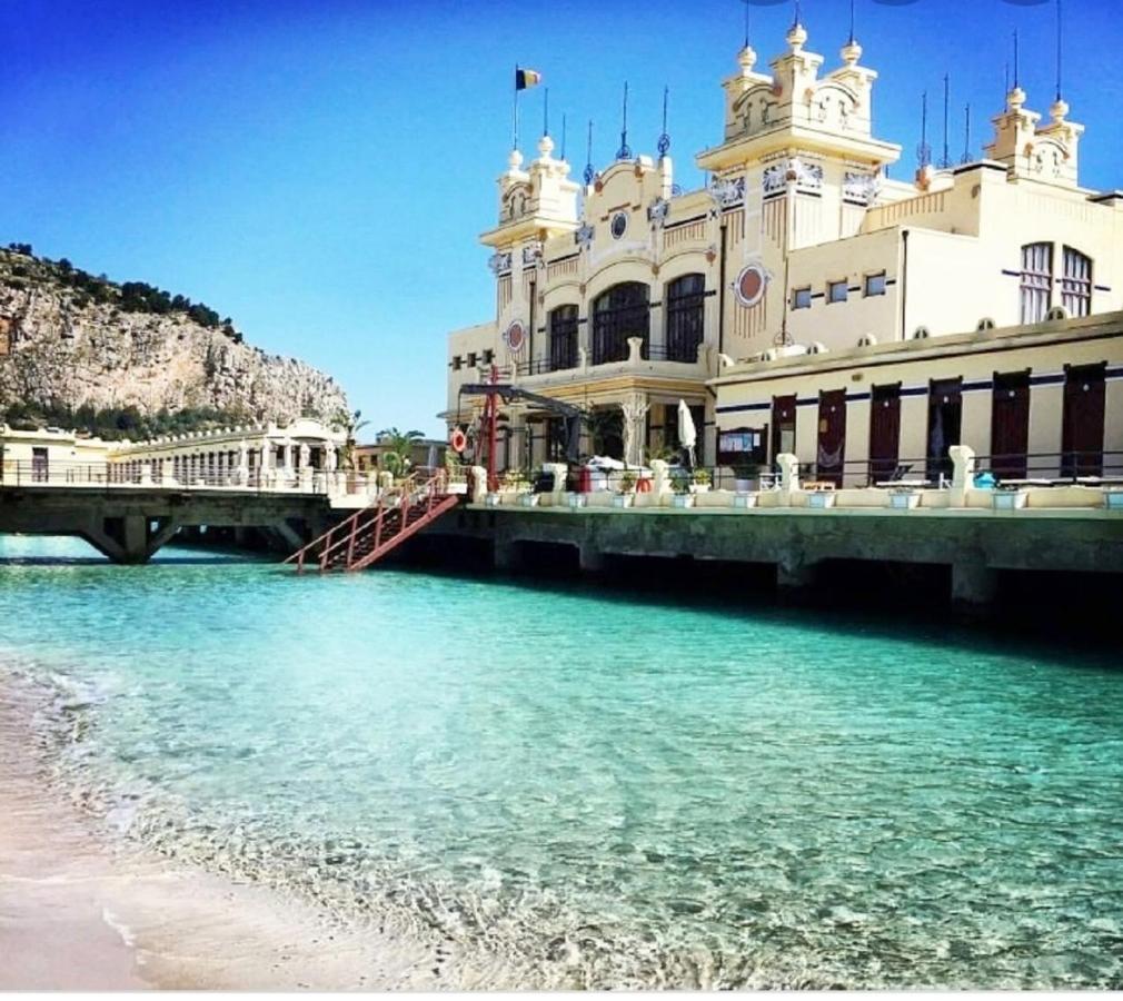 Villa Coral Mondello Palermo Bagian luar foto