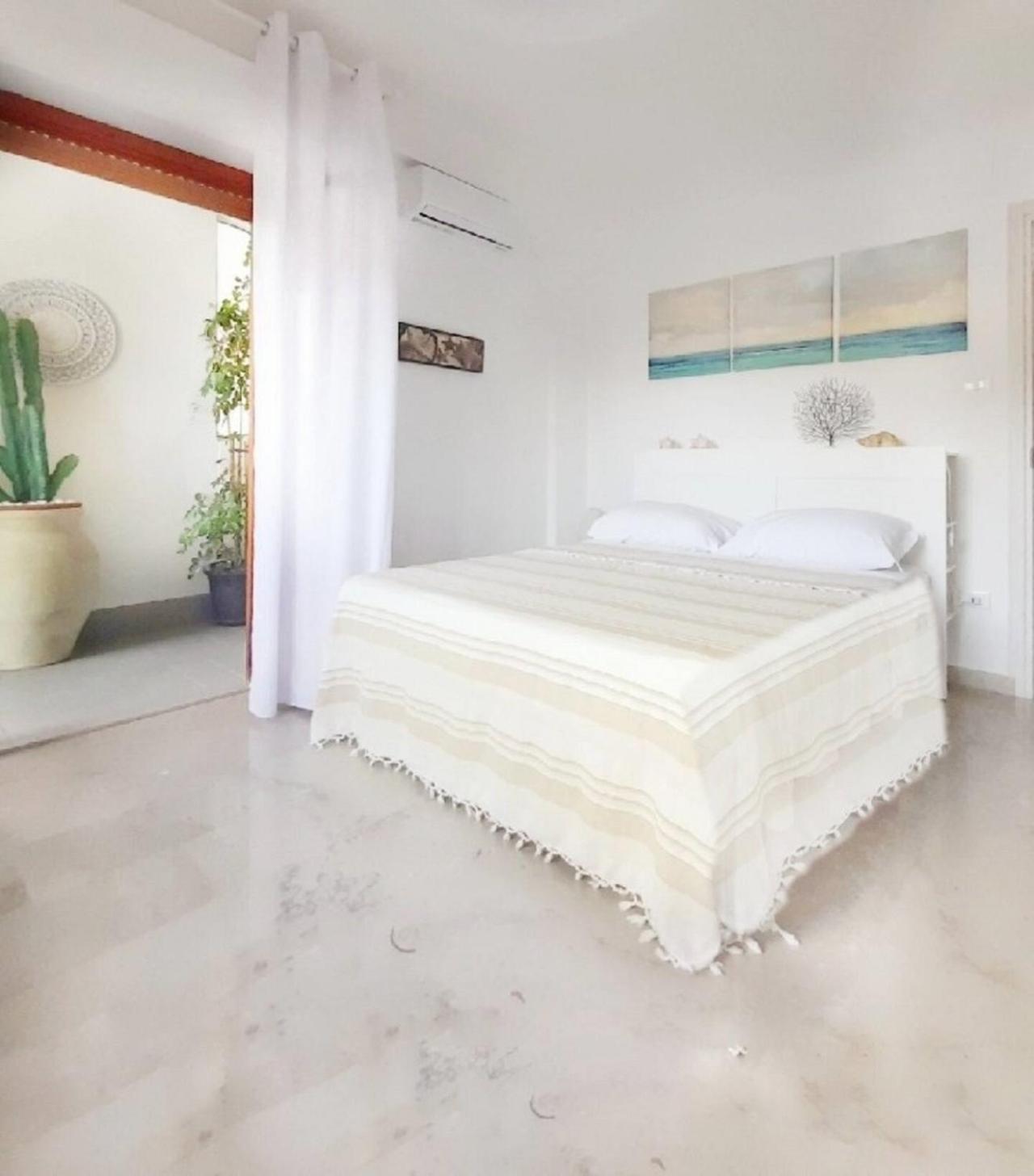 Villa Coral Mondello Palermo Bagian luar foto