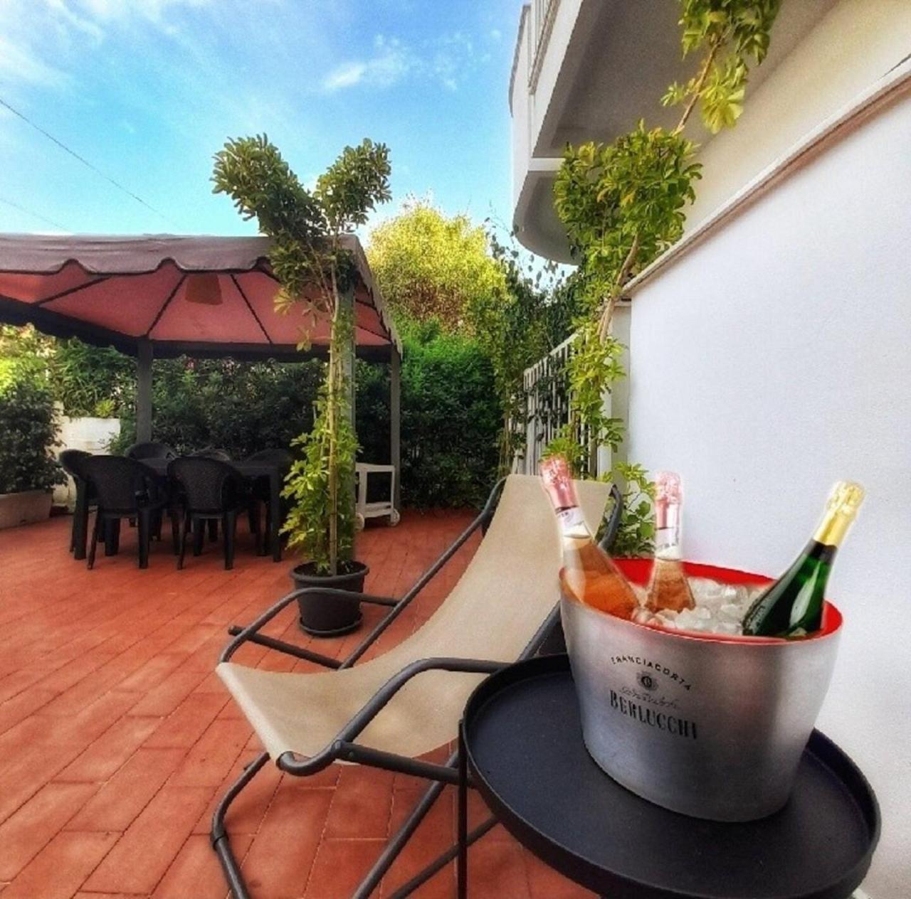 Villa Coral Mondello Palermo Bagian luar foto